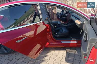 Седан Tesla Model 3 2018 в 