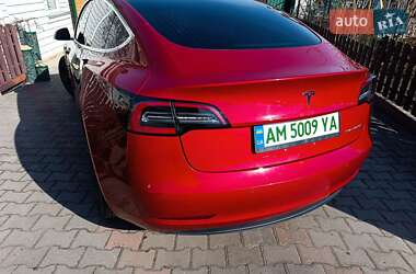 Седан Tesla Model 3 2018 в 