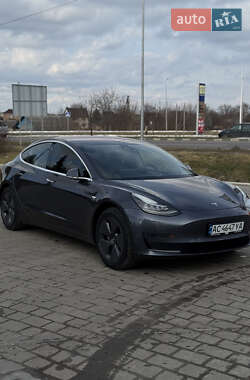 Седан Tesla Model 3 2018 в Луцке