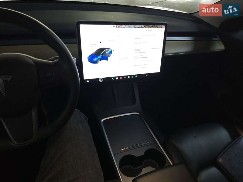 Седан Tesla Model 3 2020 в Львове