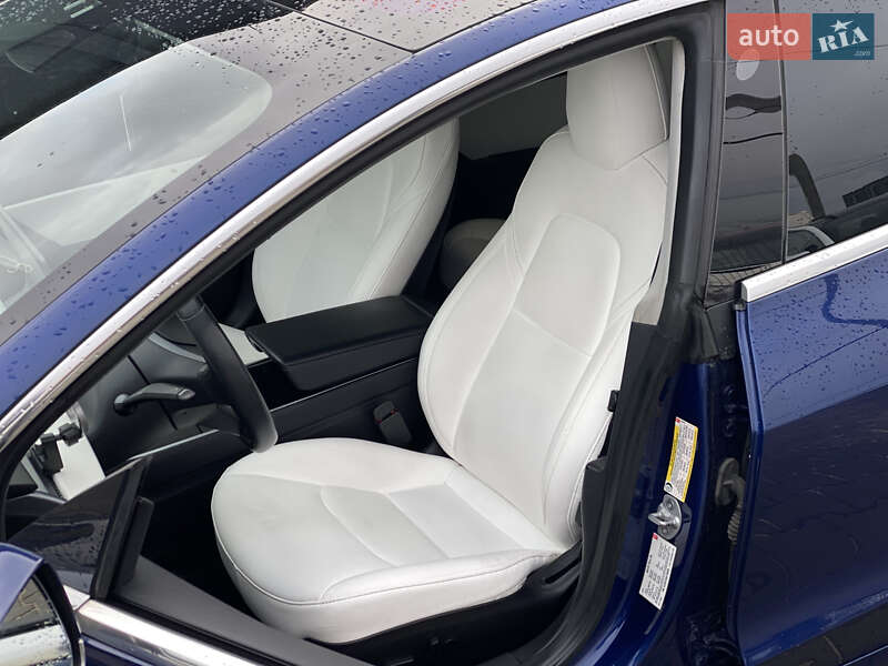 Седан Tesla Model 3 2018 в Луцке фото 93 Седан Tesla Model 3 2018 в Луцке