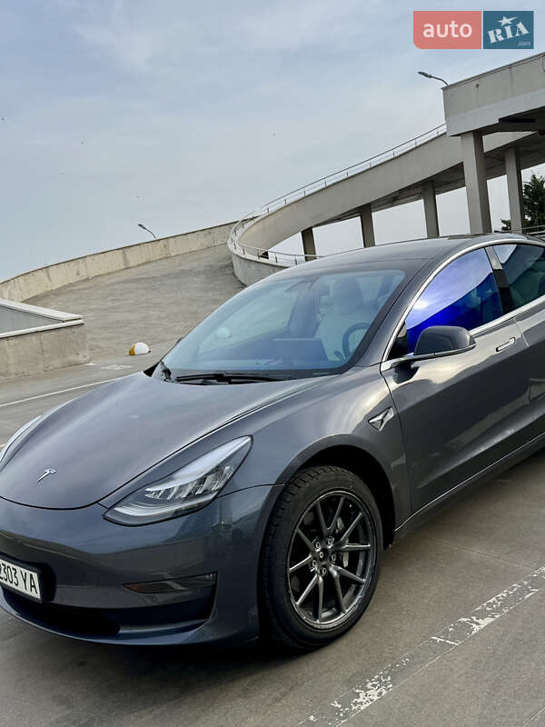 Седан Tesla Model 3 2019 в Одесі фото 12 Седан Tesla Model 3 2019 в Одесі