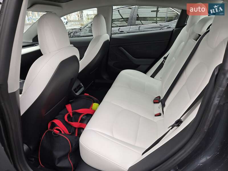 Седан Tesla Model 3 2021 в Киеве фото 16 Седан Tesla Model 3 2021 в Киеве