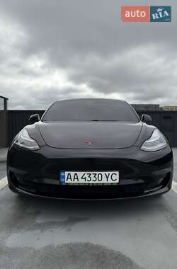 Седан Tesla Model 3 2019 в Києві
