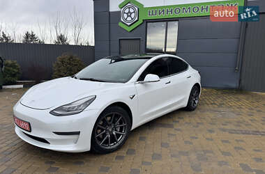 Седан Tesla Model 3 2019 в 