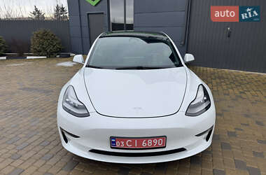 Седан Tesla Model 3 2019 в 