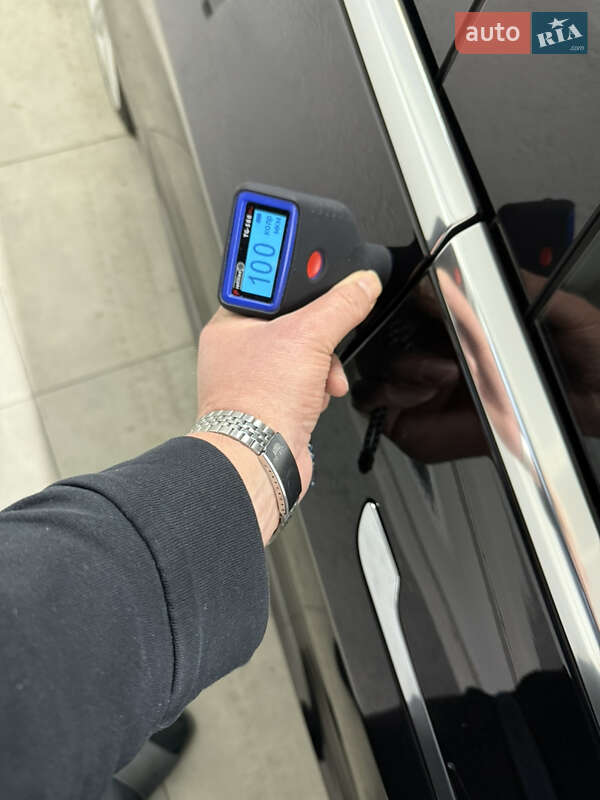 Седан Tesla Model 3 2018 в Умани
