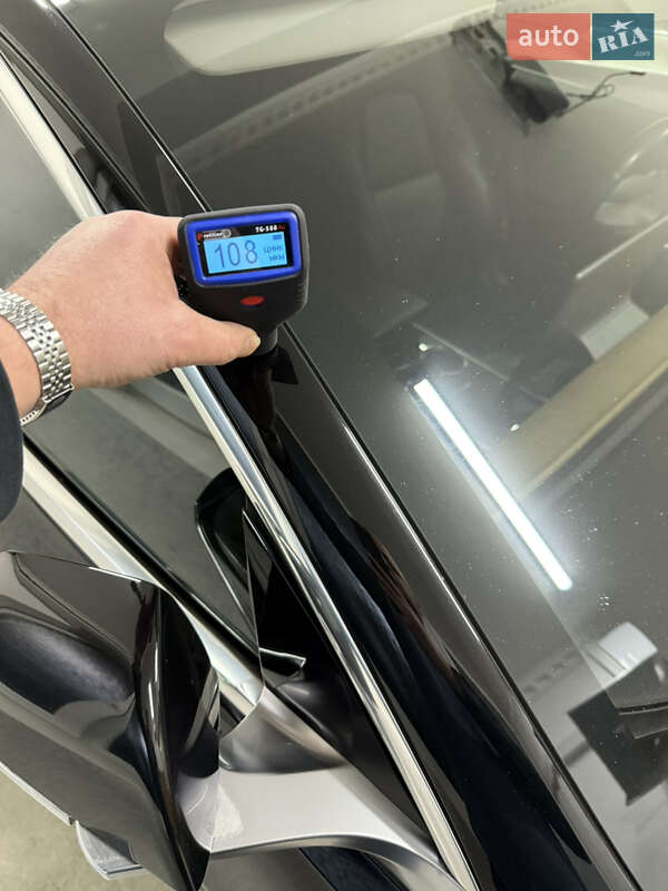 Седан Tesla Model 3 2018 в Умани