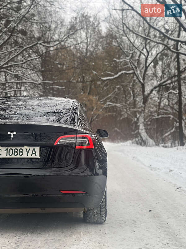 Седан Tesla Model 3 2019 в Володимирі фото 2 Седан Tesla Model 3 2019 в Володимирі