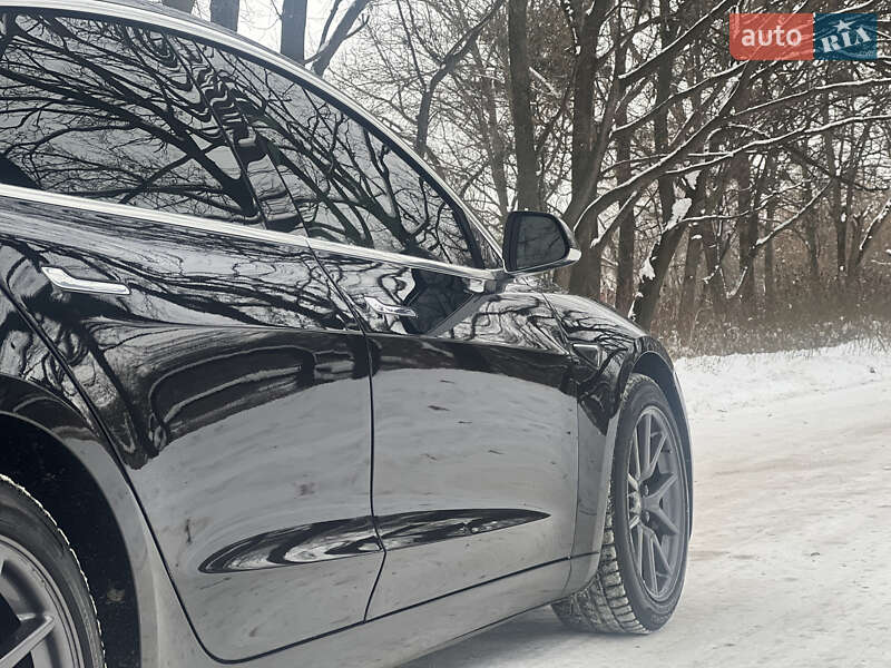 Седан Tesla Model 3 2019 в Володимирі фото 7 Седан Tesla Model 3 2019 в Володимирі