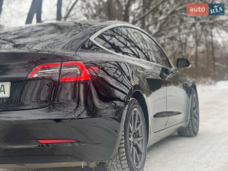 Седан Tesla Model 3 2019 в Володимирі фото 12 Седан Tesla Model 3 2019 в Володимирі