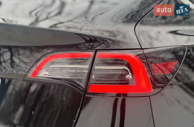 Седан Tesla Model 3 2019 в Владимире