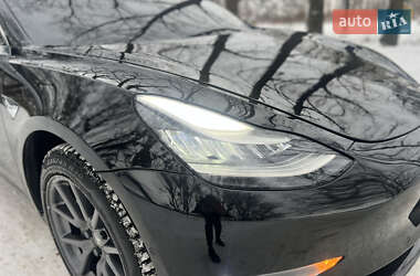 Седан Tesla Model 3 2019 в Владимире
