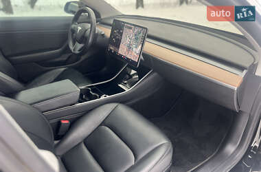 Седан Tesla Model 3 2019 в Владимире