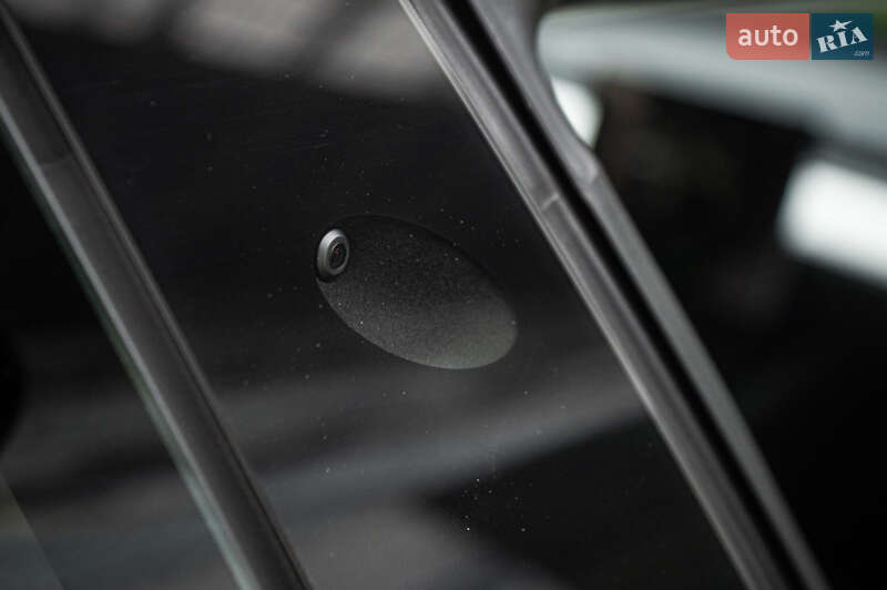 Седан Tesla Model 3 2022 в Одессе
