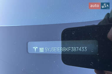 Седан Tesla Model 3 2019 в 