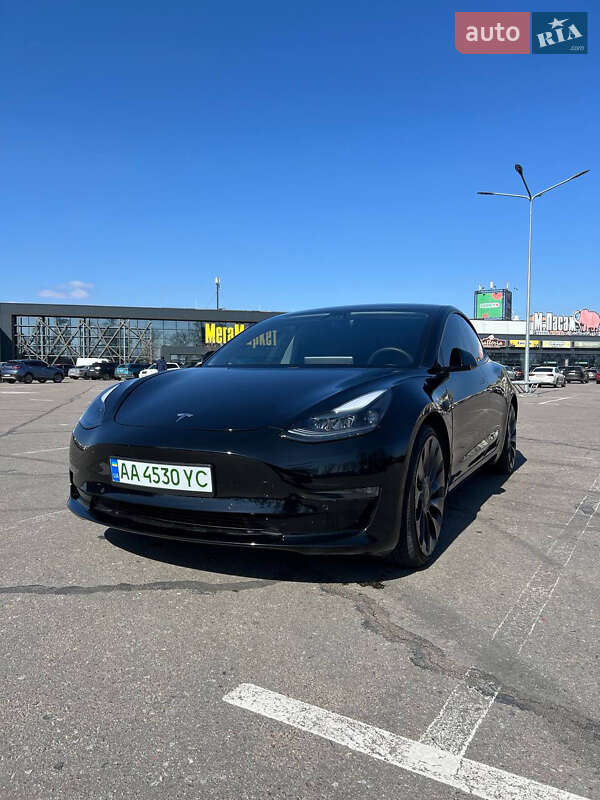 Tesla Model 3 2021