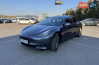 Седан Tesla Model 3 2019 в Львове