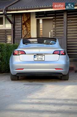 Седан Tesla Model 3 2018 в 