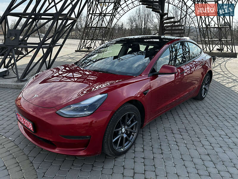 Седан Tesla Model 3 2022 в Харькове