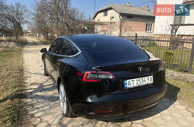Седан Tesla Model 3 2018 в 