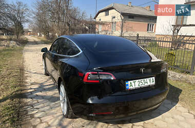 Седан Tesla Model 3 2018 в 