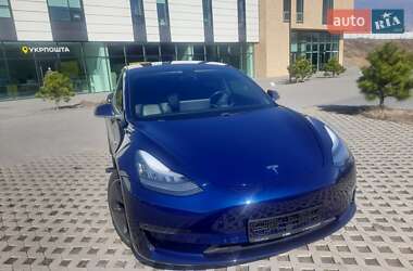 Седан Tesla Model 3 2018 в 
