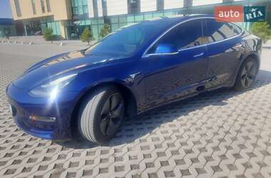 Седан Tesla Model 3 2018 в 