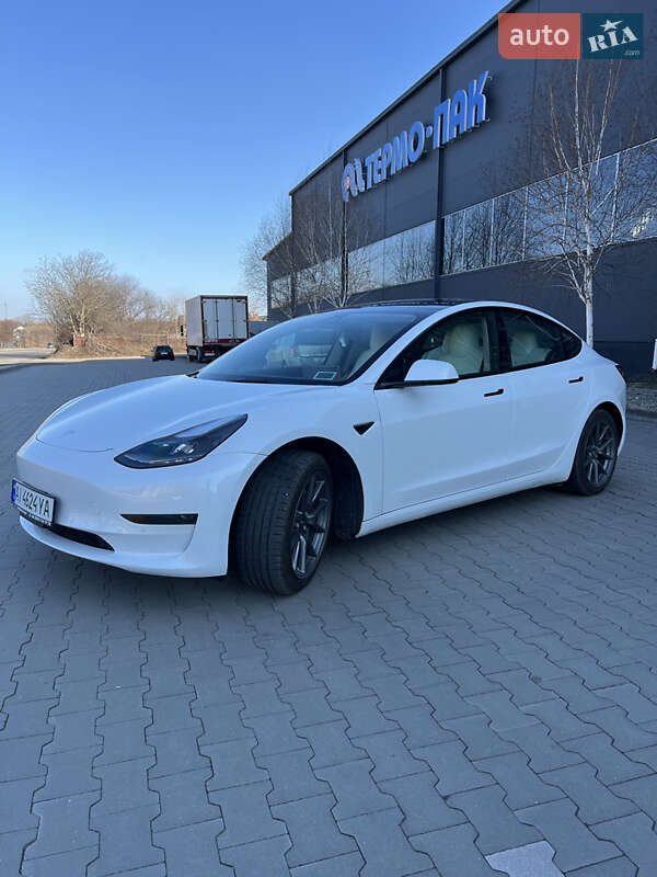 Седан Tesla Model 3 2021 в Білій Церкві