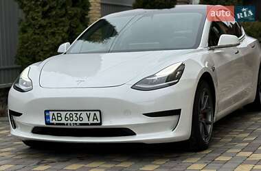 Седан Tesla Model 3 2020 в 