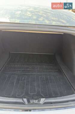 Седан Tesla Model 3 2020 в 