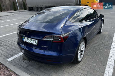 Седан Tesla Model 3 2021 в Кременчуці