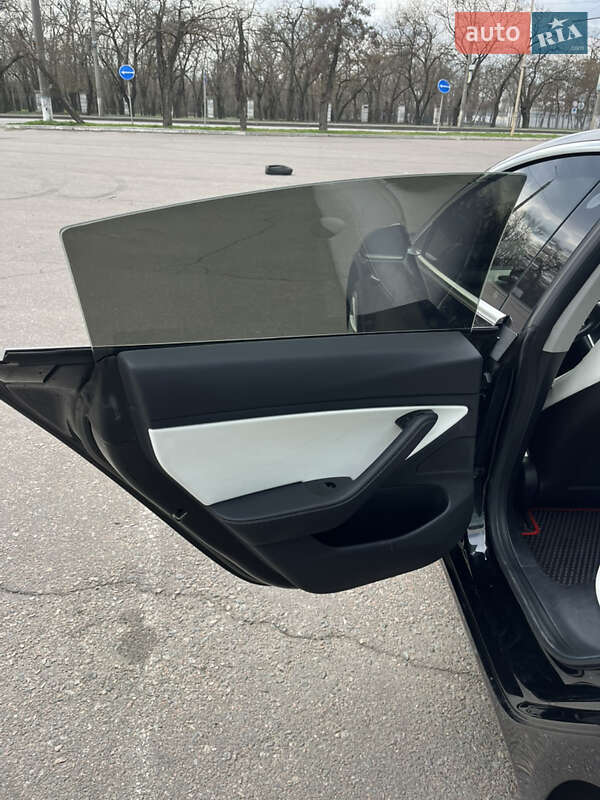 Седан Tesla Model 3 2018 в Николаеве фото 10 Седан Tesla Model 3 2018 в Николаеве