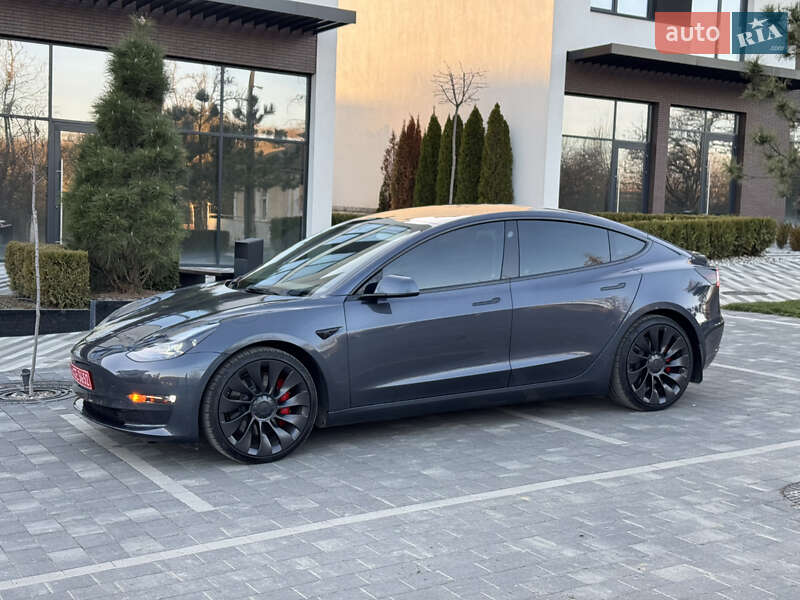Седан Tesla Model 3 2023 в Ужгороде фото 22 Седан Tesla Model 3 2023 в Ужгороде