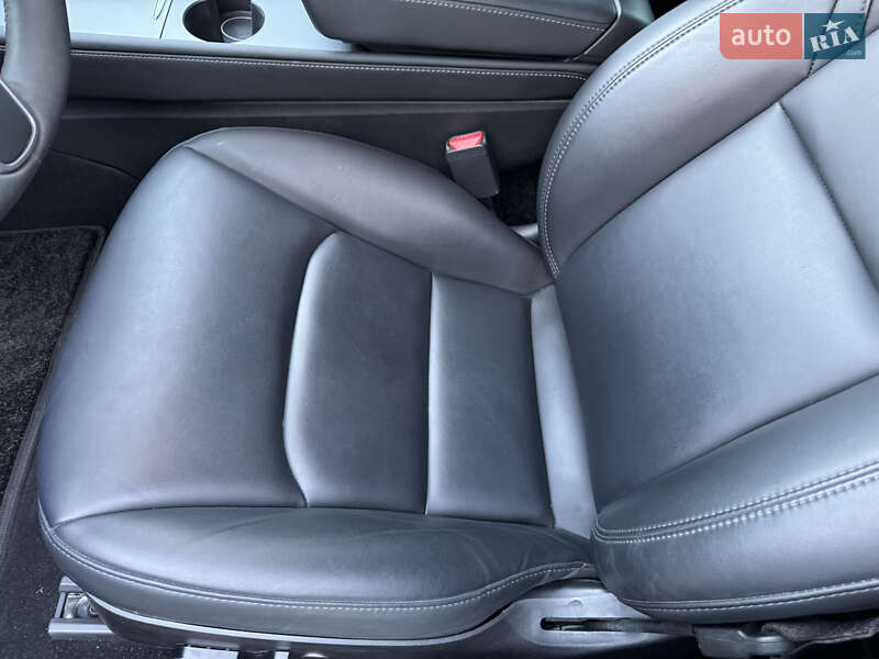 Седан Tesla Model 3 2023 в Ужгороде фото 40 Седан Tesla Model 3 2023 в Ужгороде