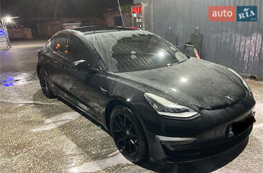Седан Tesla Model 3 2018 в 