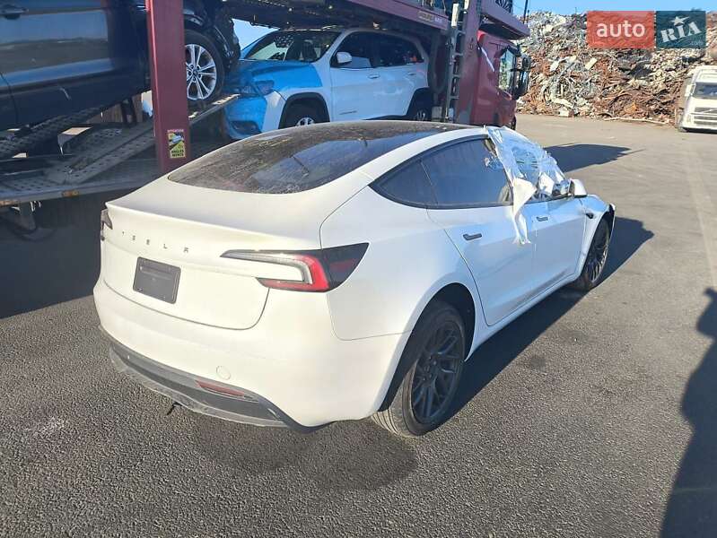 Седан Tesla Model 3 2024 в Киеве фото 8 Седан Tesla Model 3 2024 в Киеве