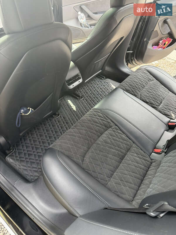 Седан Tesla Model 3 2020 в Днепре
