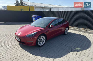 Седан Tesla Model 3 2022 в Львове