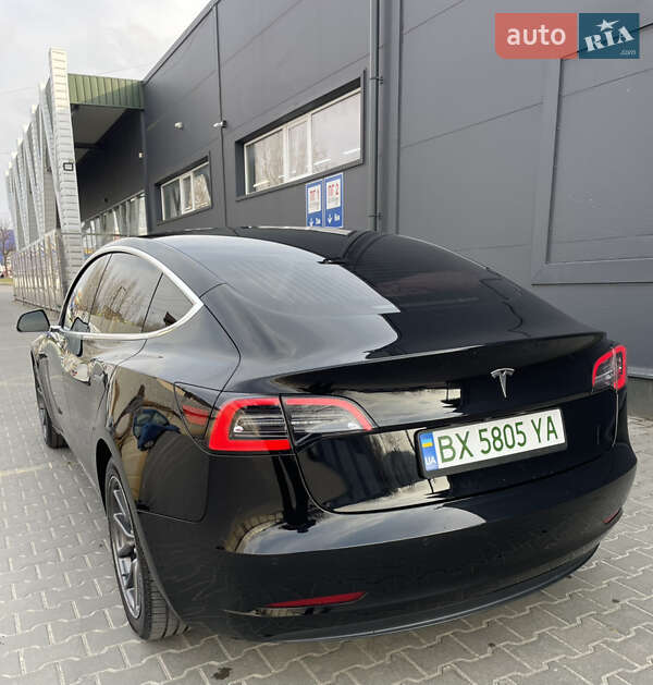 Седан Tesla Model 3 2019 в Хмельницком
