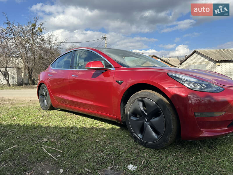 Седан Tesla Model 3 2019 в Харькове