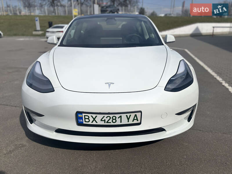 Седан Tesla Model 3 2020 в Хмельницком