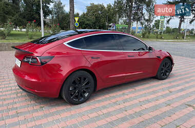 Седан Tesla Model 3 2018 в Черновцах