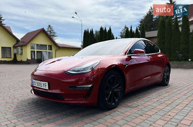 Седан Tesla Model 3 2018 в 