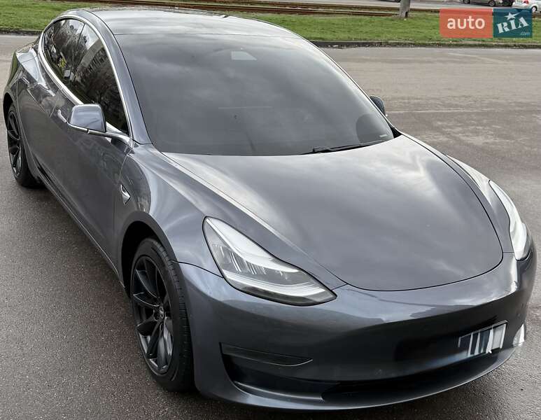 Седан Tesla Model 3 2019 в Харкові
