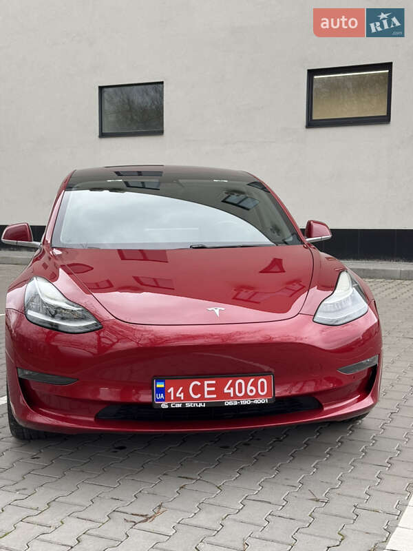 Седан Tesla Model 3 2018 в 