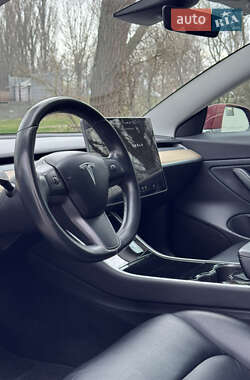 Седан Tesla Model 3 2018 в 