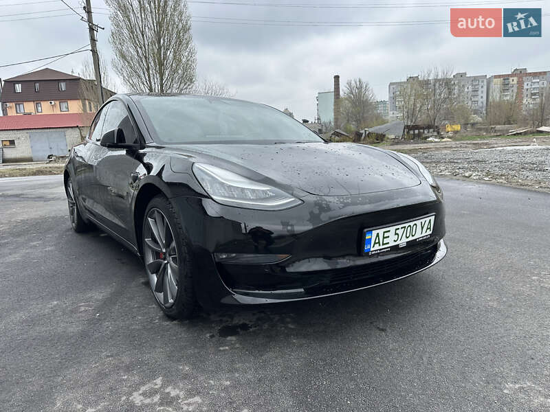 Седан Tesla Model 3 2018 в Днепре