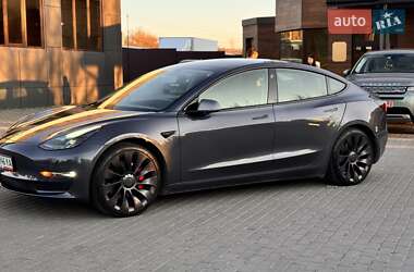 Седан Tesla Model 3 2021 в 
