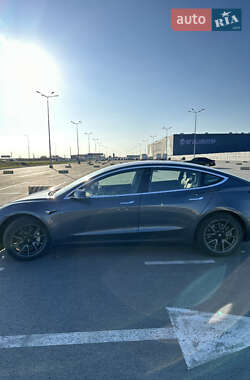 Седан Tesla Model 3 2018 в 